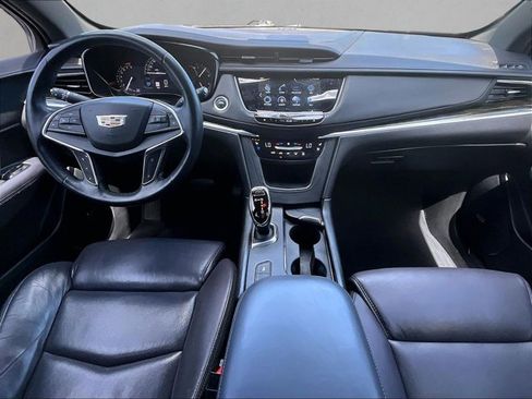 Used 2017 Cadillac XT5 Premium Luxury w/ Driver Assist Package FWD image 15