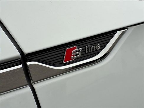 Used 2025 Audi A5 2.0T Premium Plus w/ Convenience Plus Package image 7