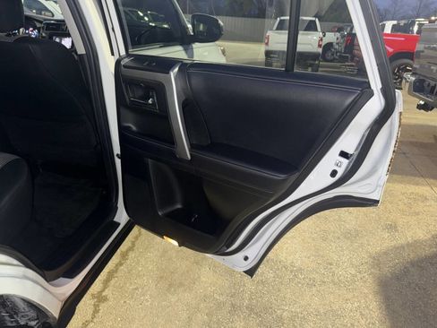 Used 2018 Toyota 4Runner SR5 RWD image 16