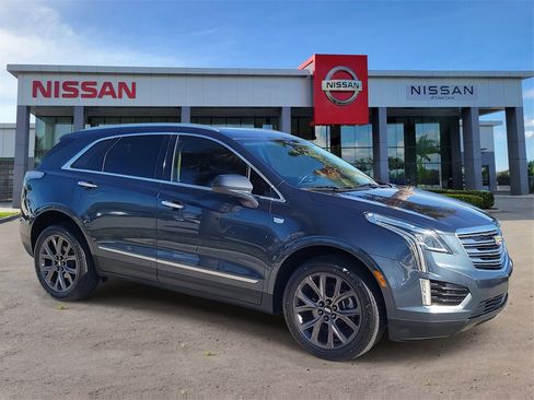 Used 2019 Cadillac XT5 Premium Luxury image 2