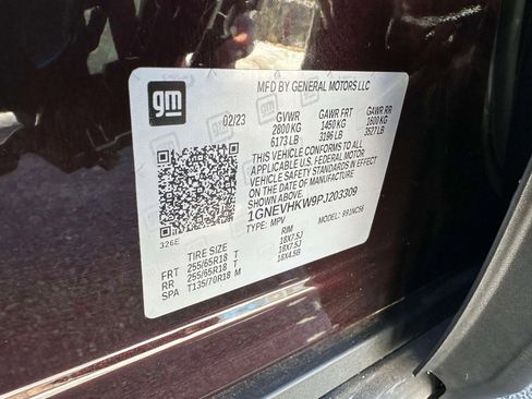 Used 2023 Chevrolet Traverse LT image 18