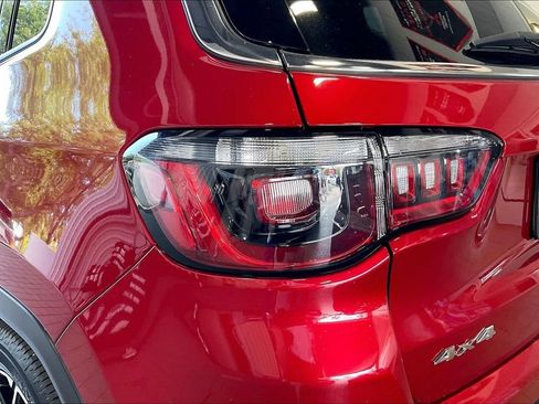 Used 2025 Jeep Compass Limited AWD/4WD image 17
