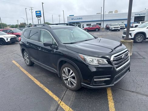 Used 2020 Subaru Ascent Premium w/ Sport Package AWD/4WD image 5