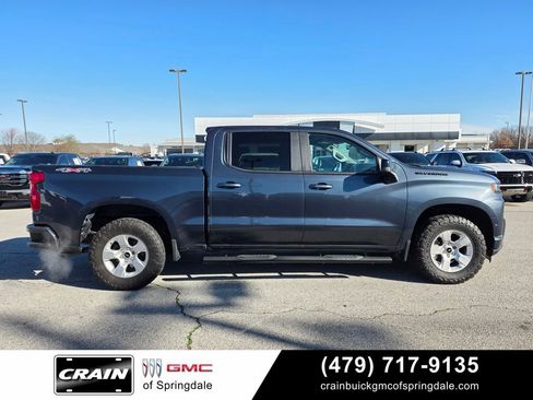 Used 2020 Chevrolet Silverado 1500 RST AWD/4WD image 10