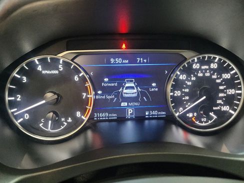 Used 2025 Nissan Altima 2.5 SV FWD image 23