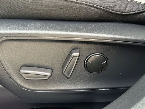 Used 2024 Ford Escape Active AWD/4WD image 14