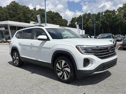 Used 2025 Volkswagen Atlas SE FWD image 26