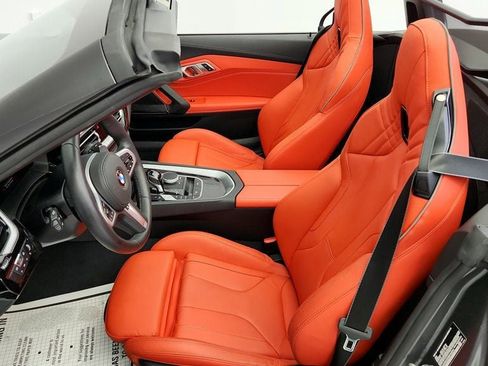 Used 2025 BMW Z4 M40i w/ Premium Package image 20