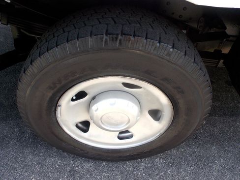 Used 2009 Ford F350 XL image 19