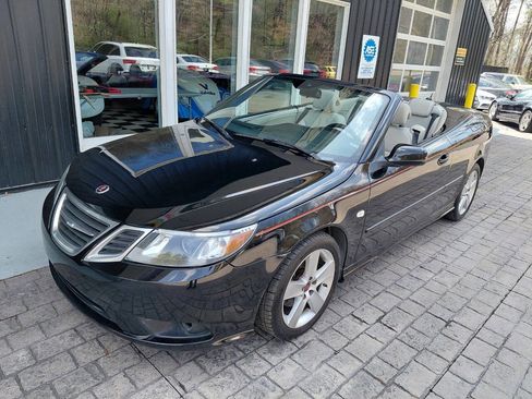 Used 2011 Saab 9-3 2.0T image 2
