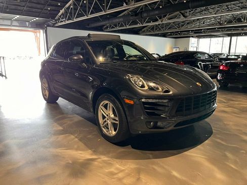 Used 2018 Porsche Macan image 7