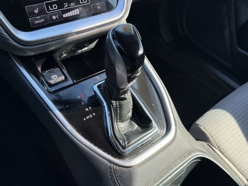 Used 2020 Subaru Outback Premium AWD/4WD image 24