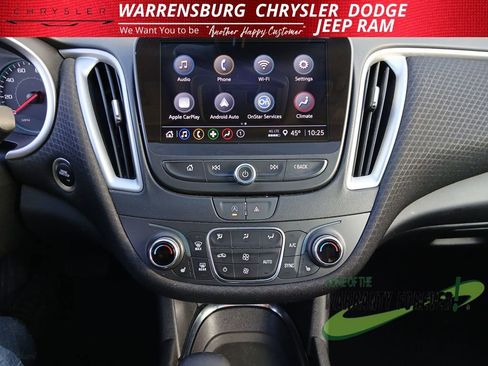 Used 2024 Chevrolet Malibu LT image 21