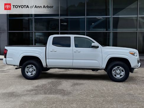 Used 2023 Toyota Tacoma SR image 10