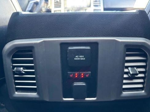 Used 2016 Ford F150 Platinum w/ Equipment Group 701A Luxury image 20