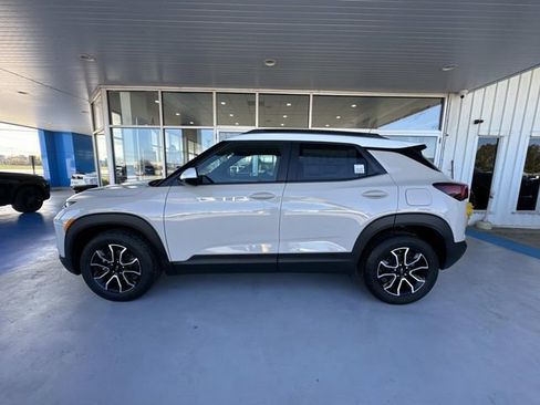 New 2026 Chevrolet TrailBlazer ACTIV w/ Driver Confidence Package FWD image 19