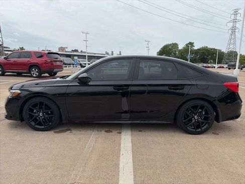 Used 2024 Honda Civic Sport image 3