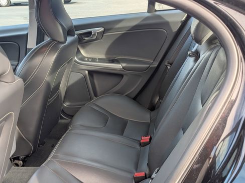 Used 2018 Volvo S60 T5 Dynamic w/ Vision Package image 35