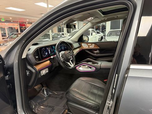 Used 2020 Mercedes-Benz GLS 450 4MATIC image 10