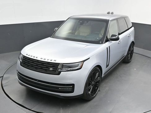 Used 2024 Land Rover Range Rover SE AWD/4WD image 40
