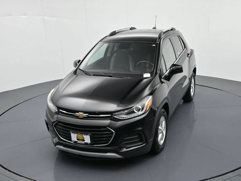 Used 2017 Chevrolet Trax LT w/ Driver Confidence Package FWD image 16