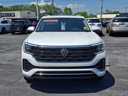Used 2026 Volkswagen Atlas SEL Premium R-Line AWD/4WD image 3