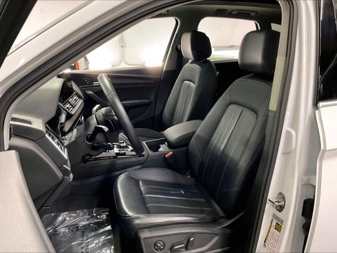 Certified 2023 Audi Q5 2.0T Premium Plus w/ Premium Plus Package AWD/4WD image 25