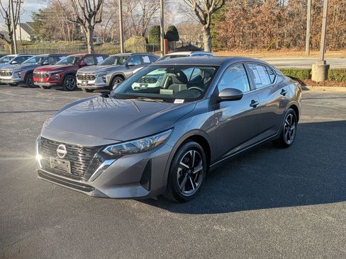 Used 2024 Nissan Sentra SV image 5