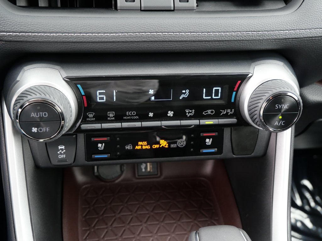 Certified 2023 Toyota RAV4 Limited w/ Limited Grade Weather Package AWD/4WD image 20