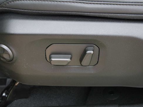 Used 2025 Jeep Wrangler Unlimited Rubicon w/ Safety Group image 56