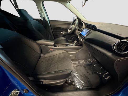 Used 2023 Nissan Kicks SV FWD image 32