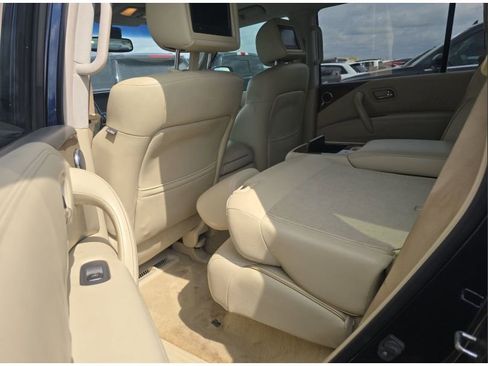 Used 2016 INFINITI QX80 2WD w/ Driver's Assistance Package image 11