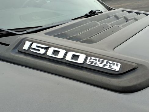 Used 2019 RAM 1500 Laramie w/ Sport Appearance Package image 29