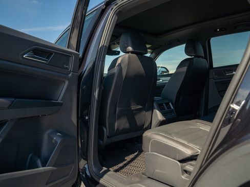 Used 2020 Volkswagen Atlas Cross Sport SEL Premium AWD/4WD image 24