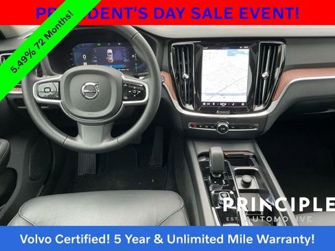 Certified 2025 Volvo V60 B5 Cross Country Plus image 20