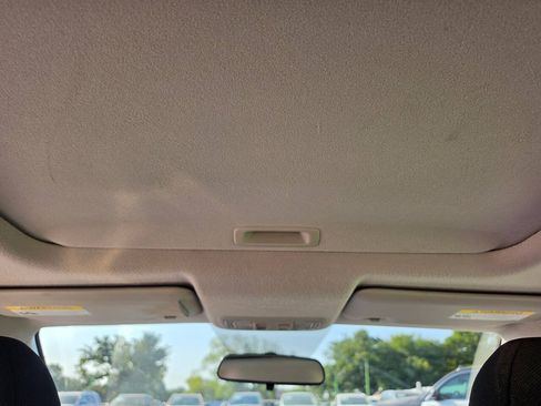 Used 2017 Honda Fit EX image 42