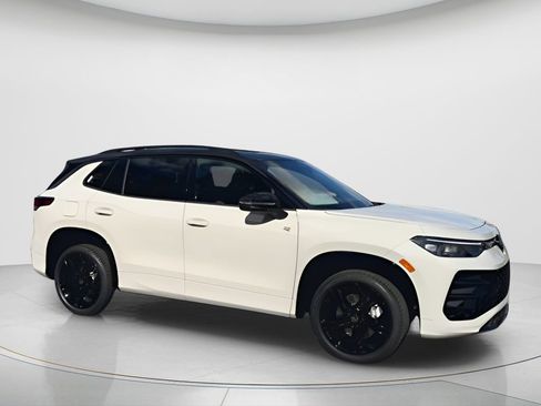 New 2026 Volkswagen Tiguan SE R-Line image 2