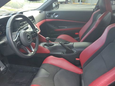 Used 2023 Nissan Z w/ Floor Mat Package (L93) RWD image 15