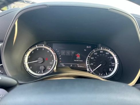 Used 2023 Toyota Highlander LE FWD image 6