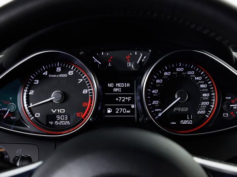 Used 2012 Audi R8 V10 AWD/4WD image 19