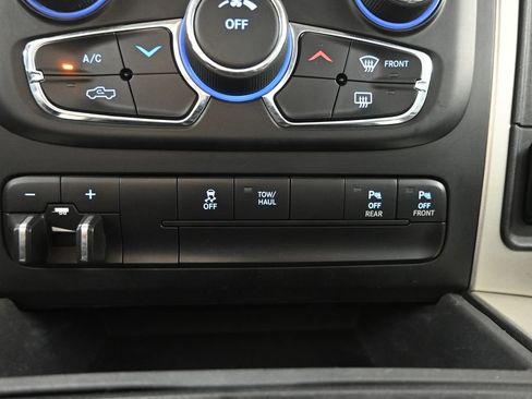 Used 2018 RAM 1500 Big Horn AWD/4WD image 31