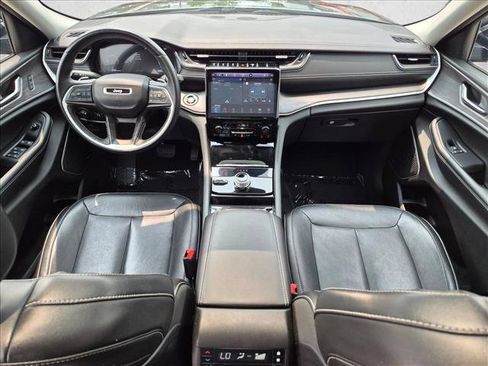 Used 2021 Jeep Grand Cherokee L Limited AWD/4WD image 19