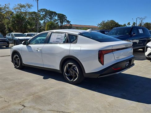 New 2026 Kia K4 EX image 6