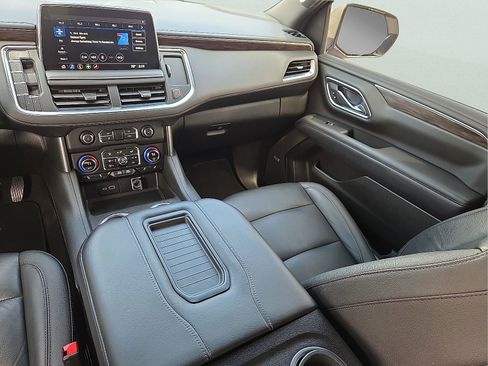 Used 2021 Chevrolet Tahoe Z71 AWD/4WD image 13