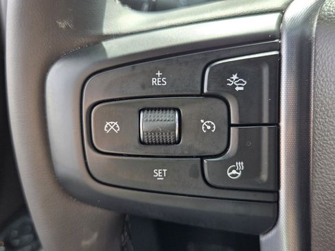 Used 2024 GMC Yukon XL SLT w/ SLT Luxury Package image 29