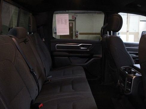 Used 2019 RAM 1500 Big Horn AWD/4WD image 12