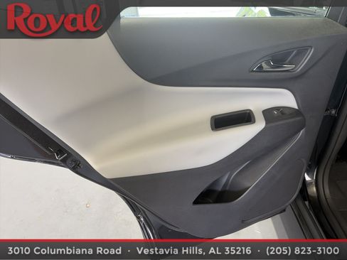 Used 2019 Chevrolet Equinox LS FWD image 17