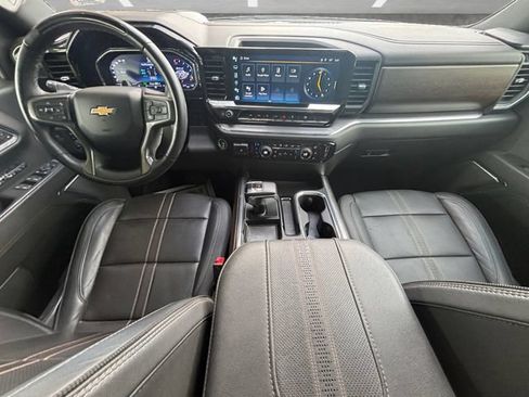 Used 2024 Chevrolet Silverado 1500 High Country AWD/4WD image 25