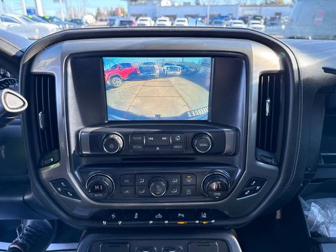 Used 2019 Chevrolet Silverado 2500 High Country w/ Snow Plow Prep Package image 18