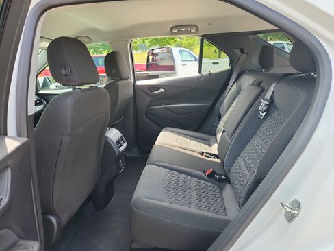 Used 2024 Chevrolet Equinox LT image 39